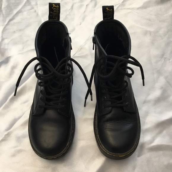 Dr. Martens Zavala Big Kid Combat Boot Size 2 - Picture 4 of 13